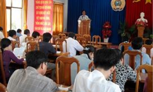 Cà Mau: Liên đoàn Lao động tỉnh tổ chức học tập chuyên đề Cuộc vận động 2010